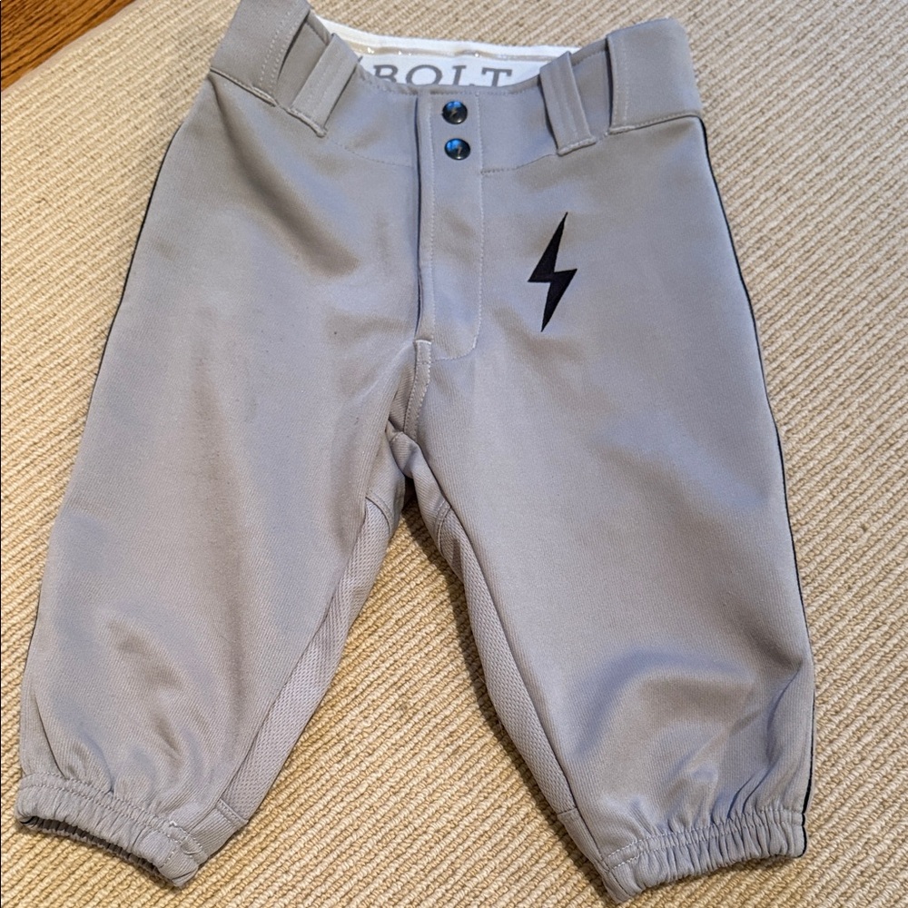 Youth medium Bruce Bolt short baseball pants
